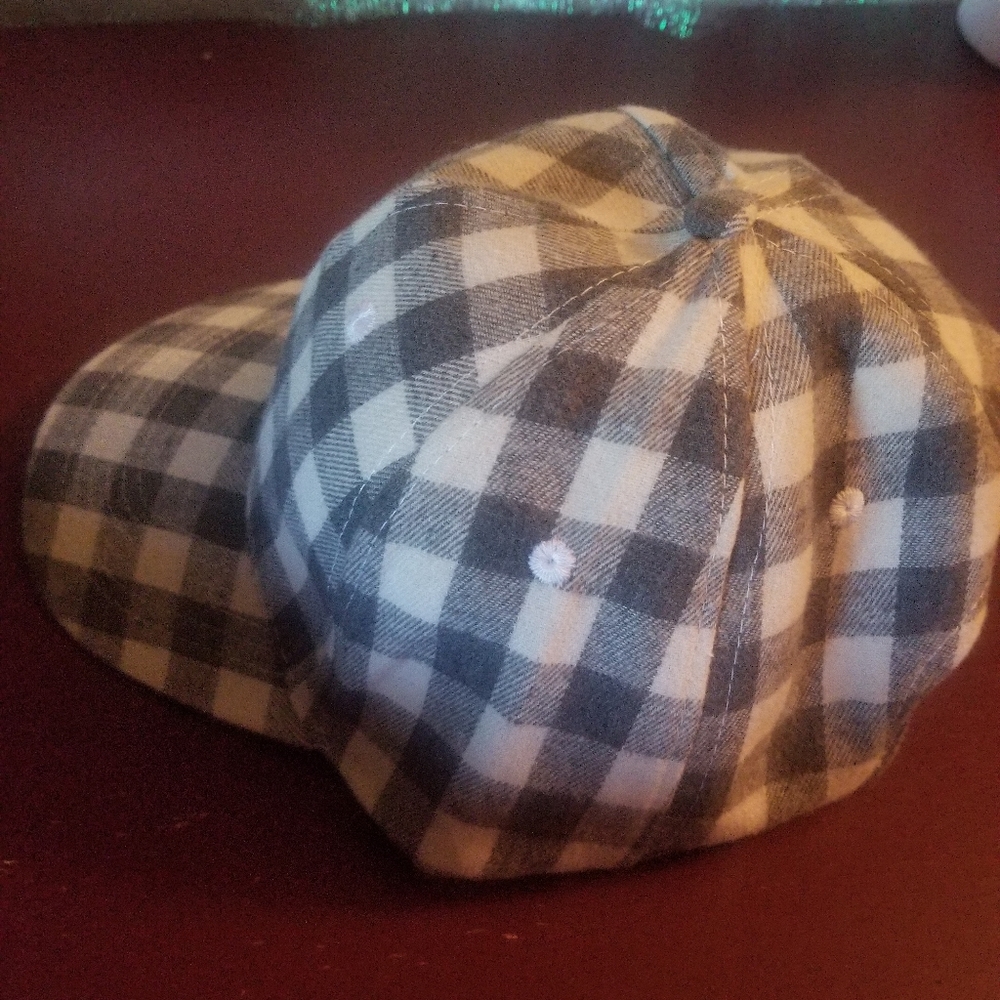 Cocus Pocus Buffalo Check Cap - Picture 10 of 12